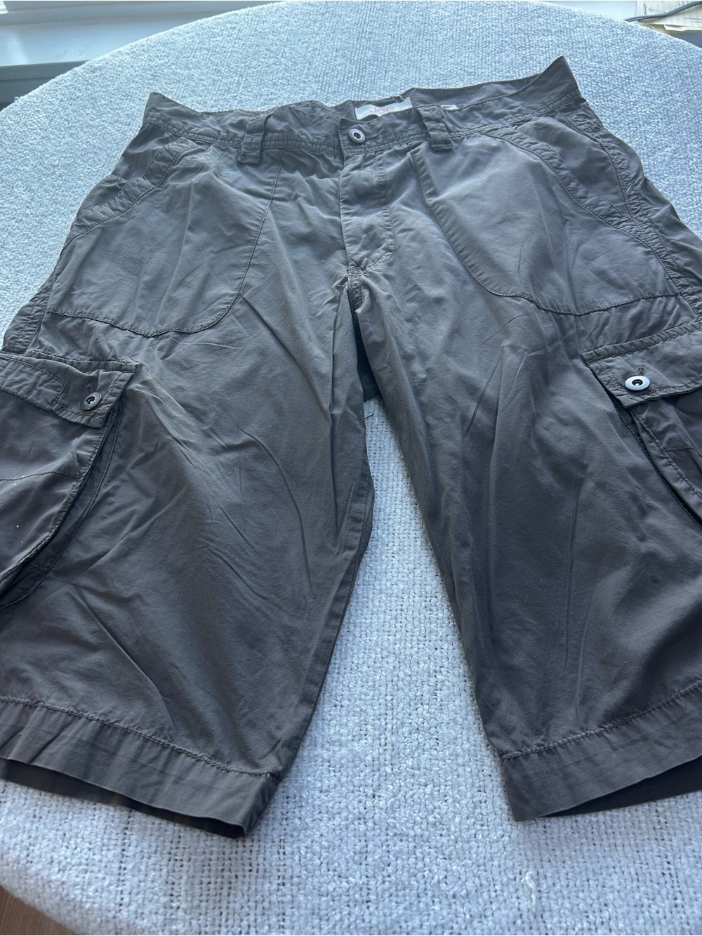 Joes Men's greyish/ beige Cargo Shorts-size 34- good shape
